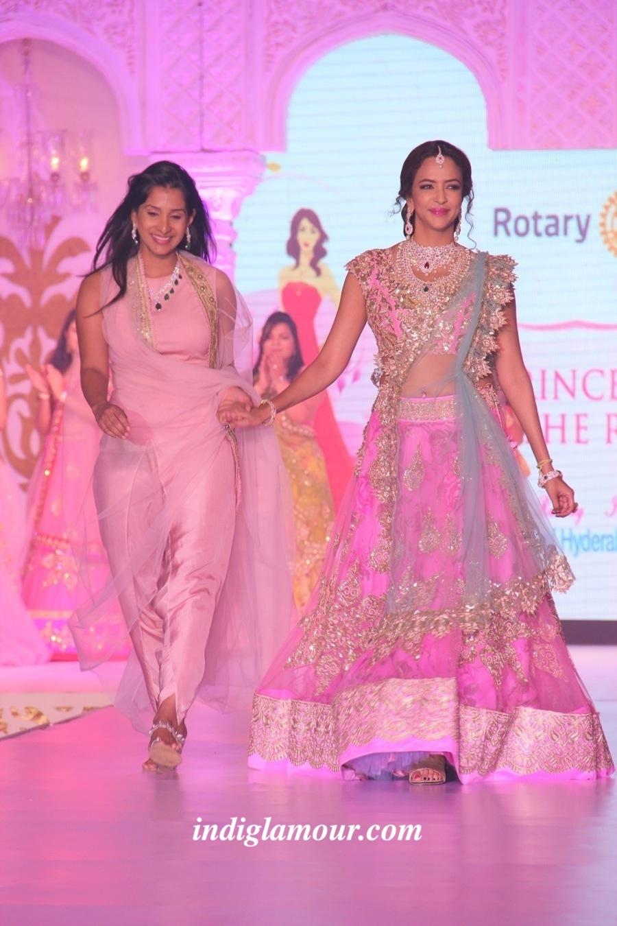 Lakshmi Manchu Actress hd photo