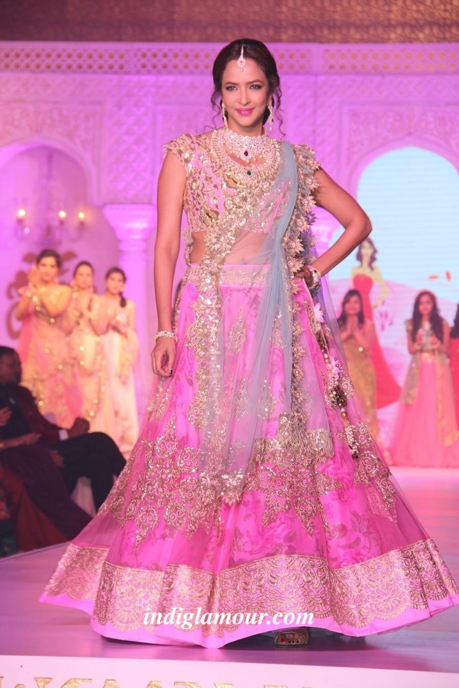 Lakshmi Manchu Actress hd photo