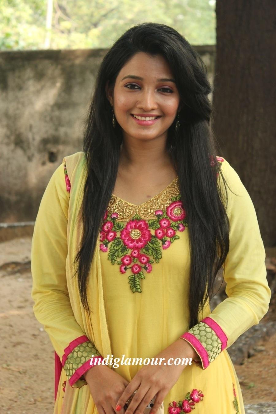 Deepthi Shetty Actress hd photo