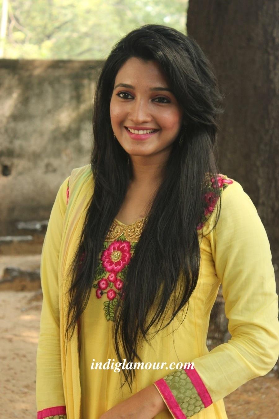 Deepthi Shetty Actress hd photo
