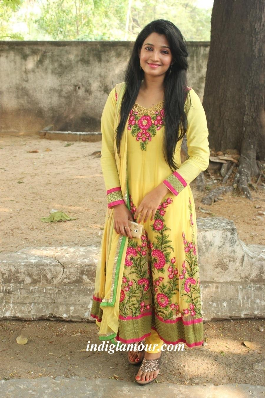 Deepthi Shetty Actress hd photo