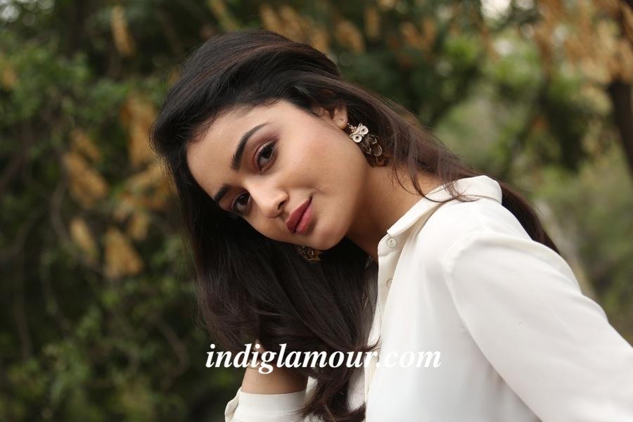Tridha Choudhury Actress hd photo
