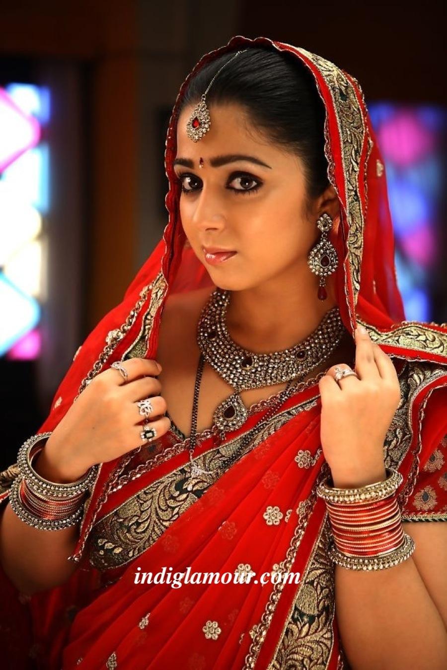 Charmy Kaur Actress hd photo