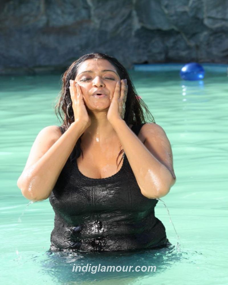 Bhuvaneswari Actress hd photo