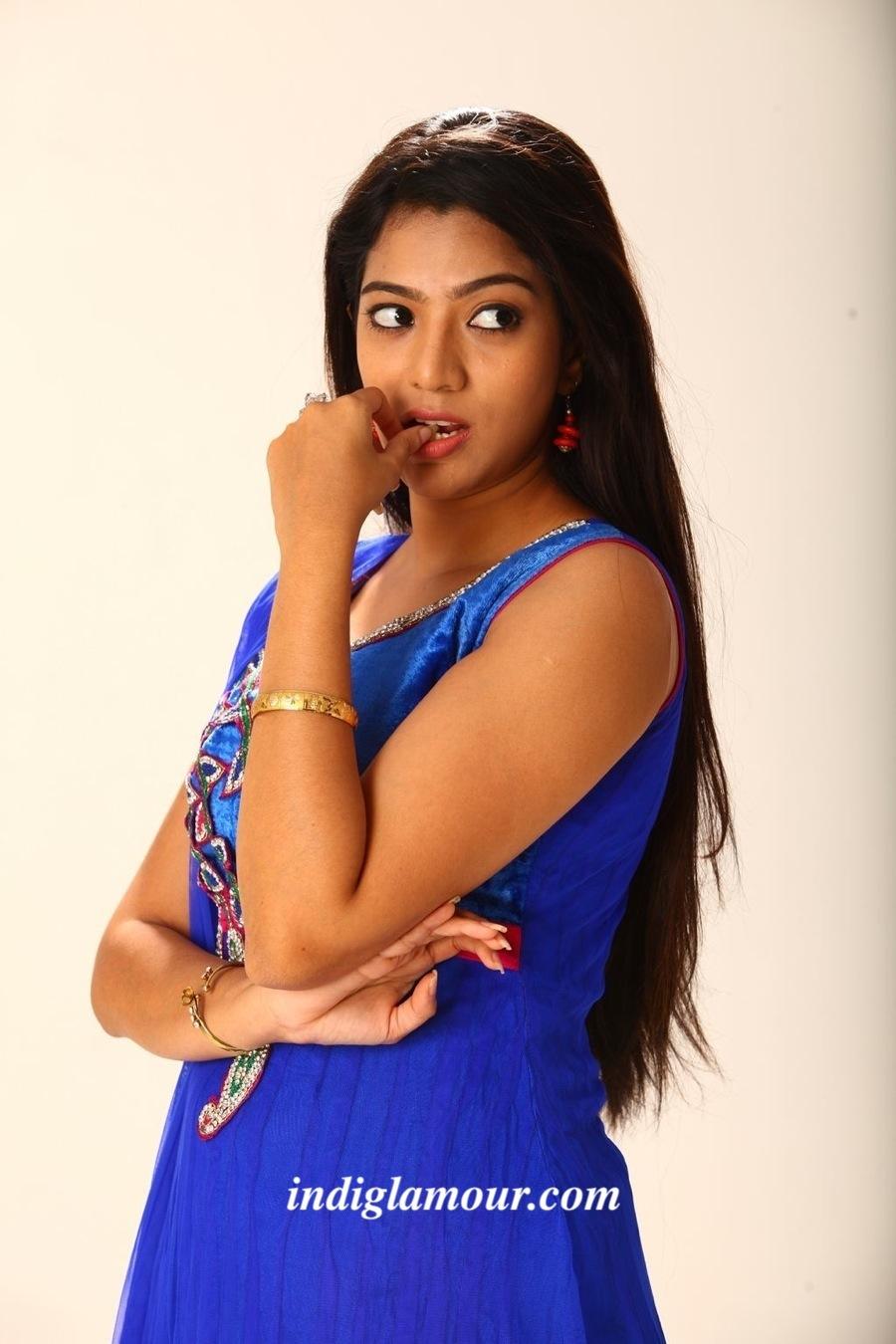 Saara Deva Actress hd photo