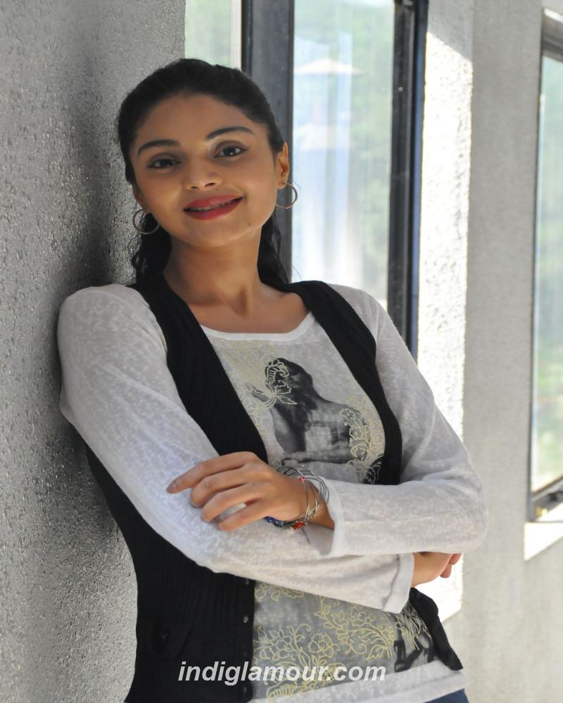 Sanam Shetty Actress hd photo