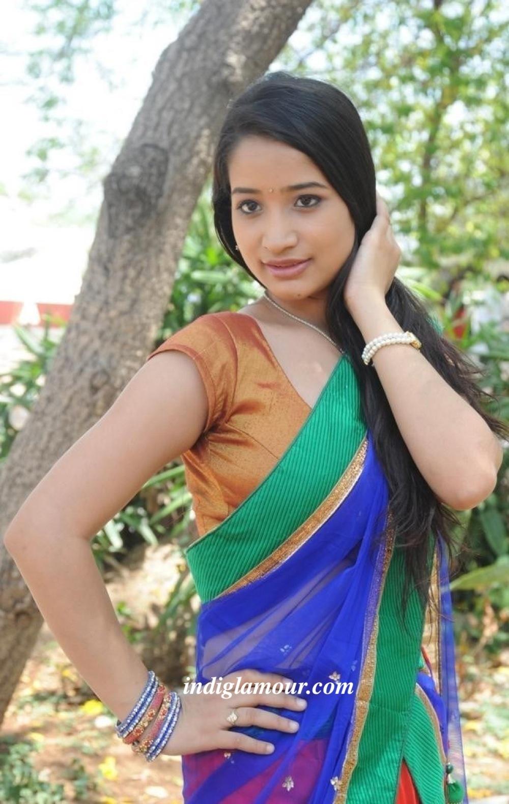 Santhosini Actress hd photo