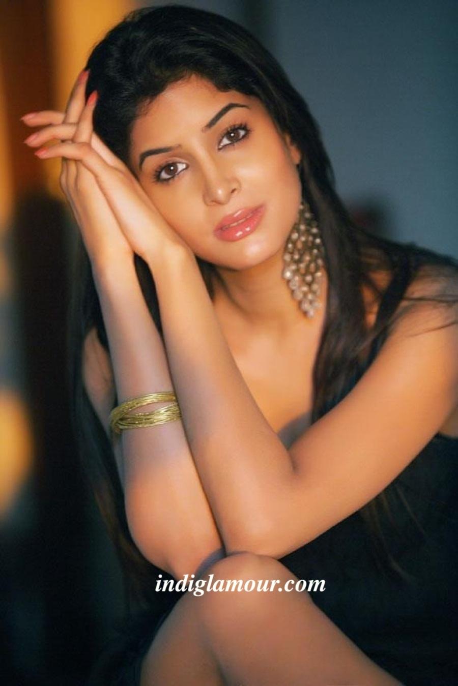 Aanisha Pooja Actress hd photo