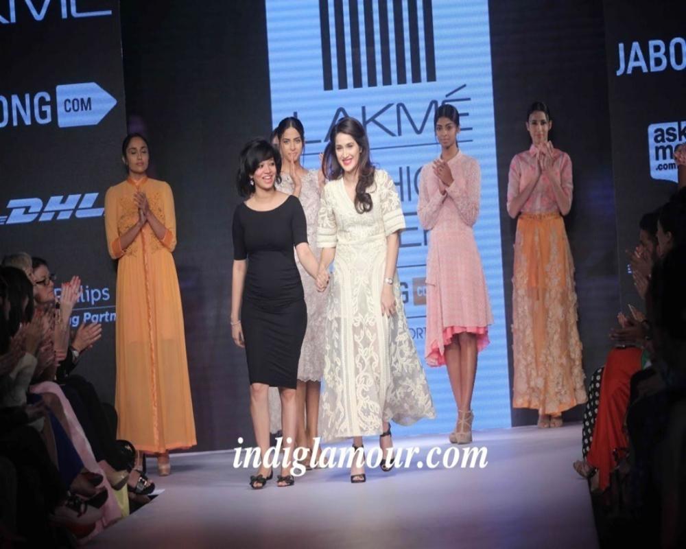 Sagarika Ghatge Actress hd photo