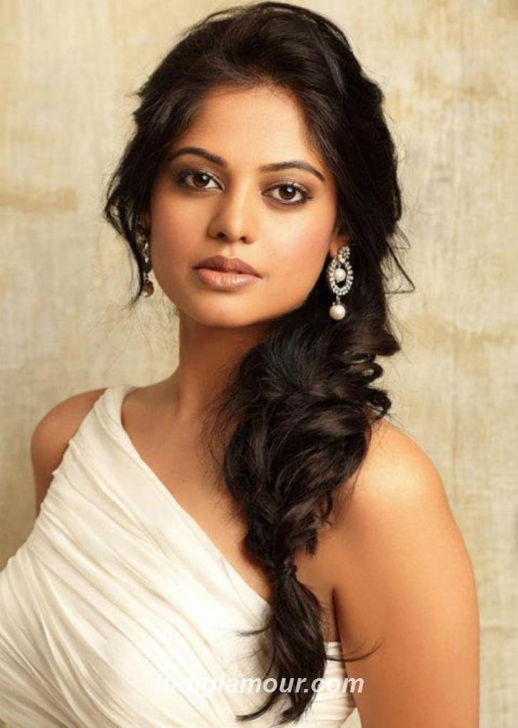 Bindu Madhavi Actress hd photo