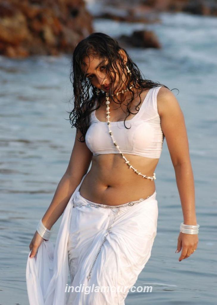 Madhavi Latha Actress hd photo