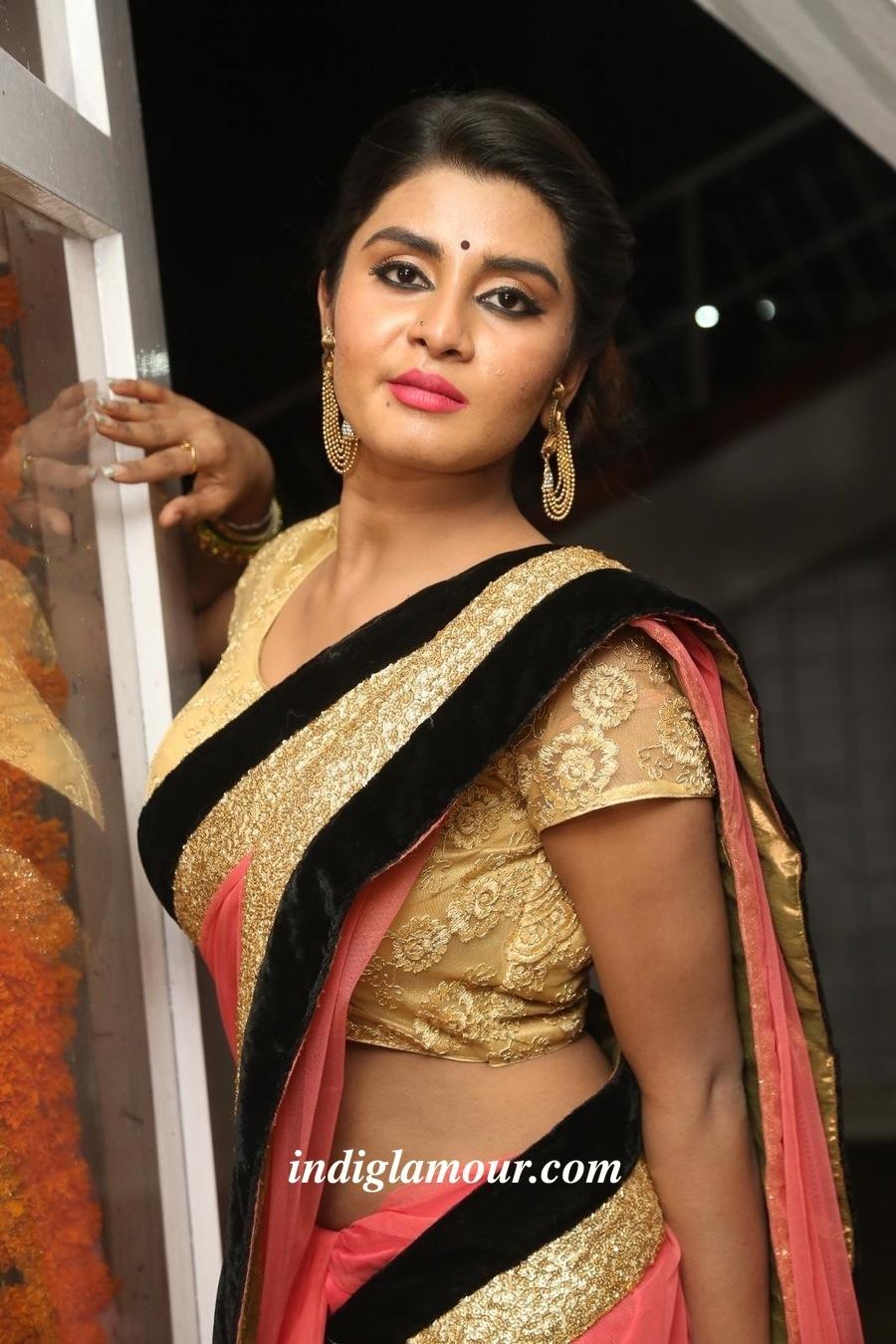 Harini Actress hd photo