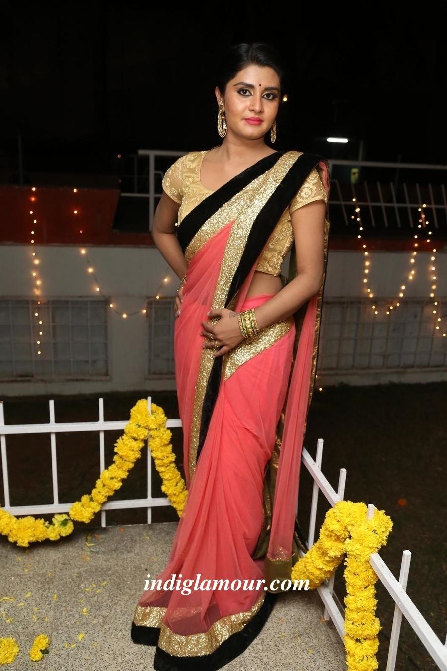 Harini Actress hd photo