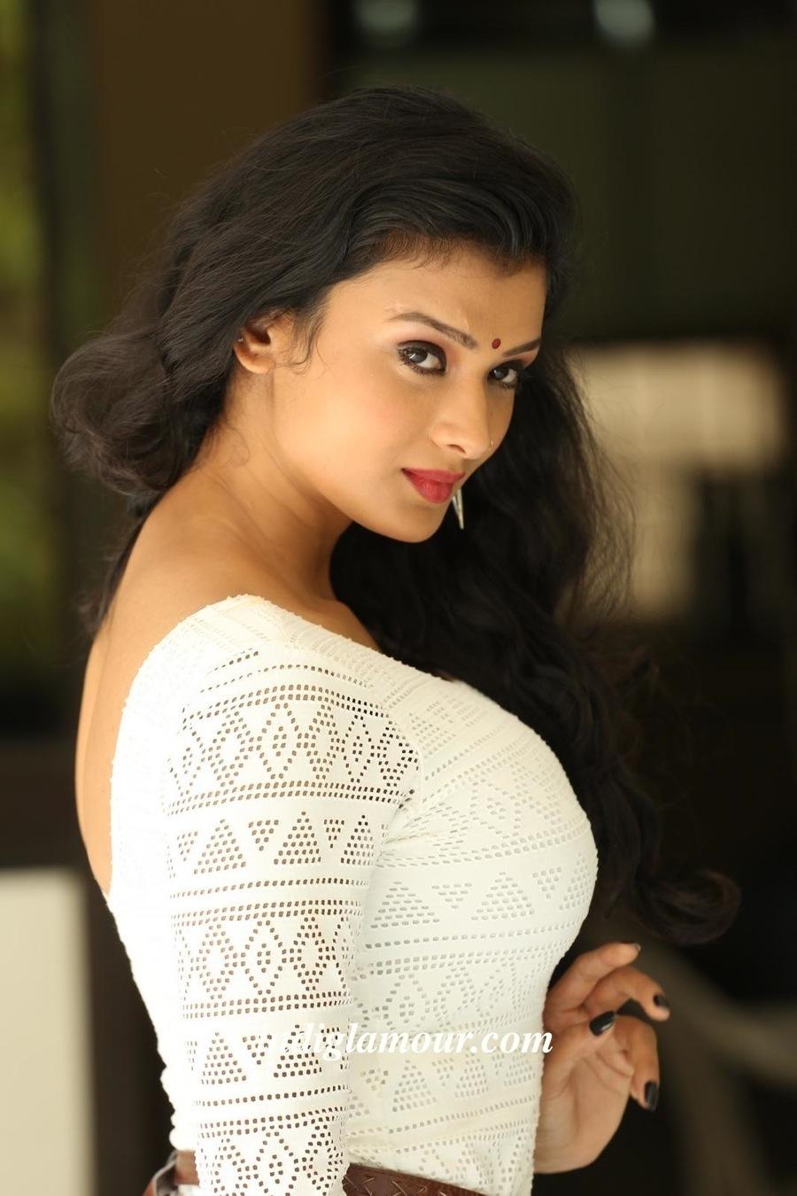 Ishita Vyas Actress hd photo