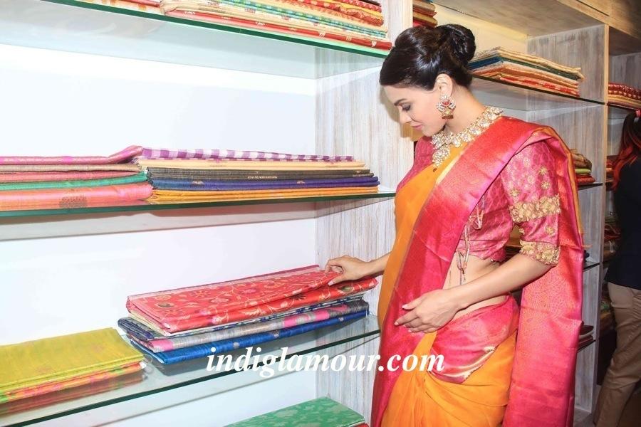 Sara Loren Actress hd photo