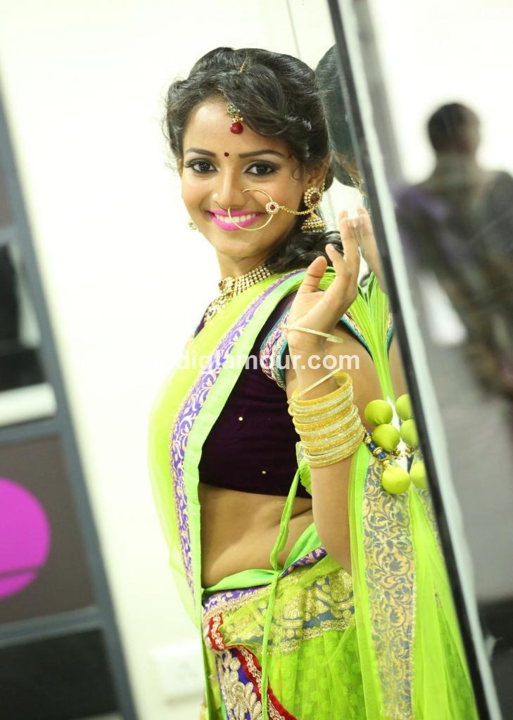 Sujaritha Actress hd photo