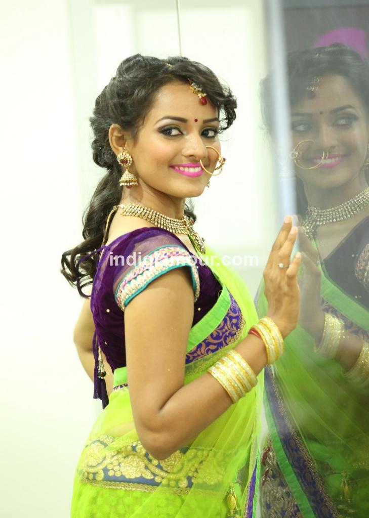 Sujaritha Actress hd photo