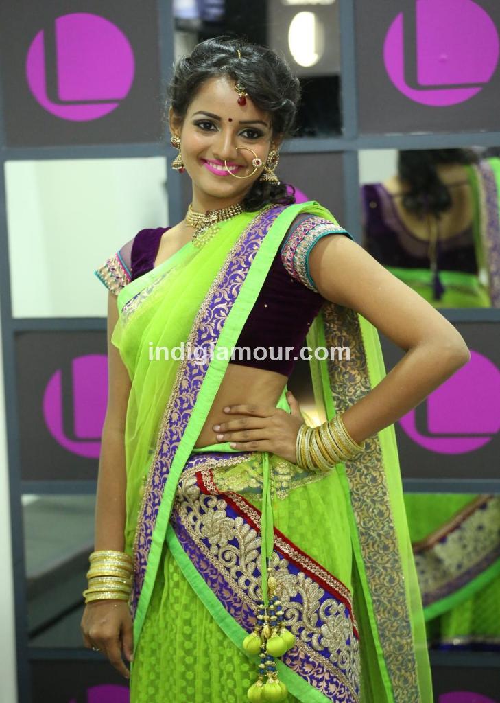 Sujaritha Actress hd photo
