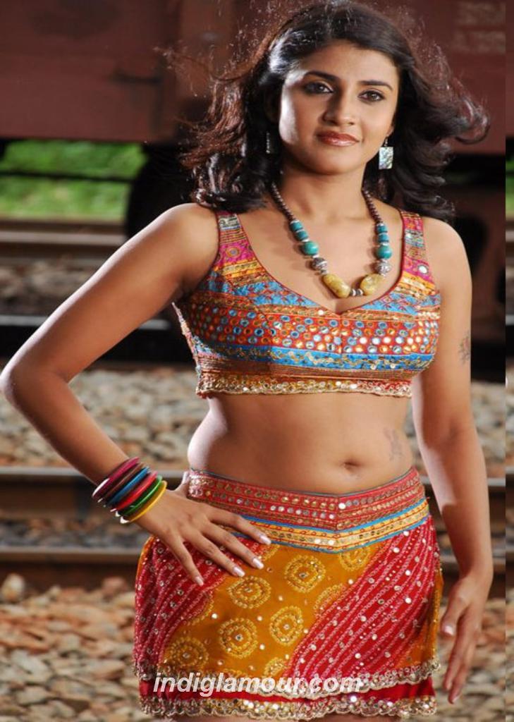 Kausha Rach Actress hd photo