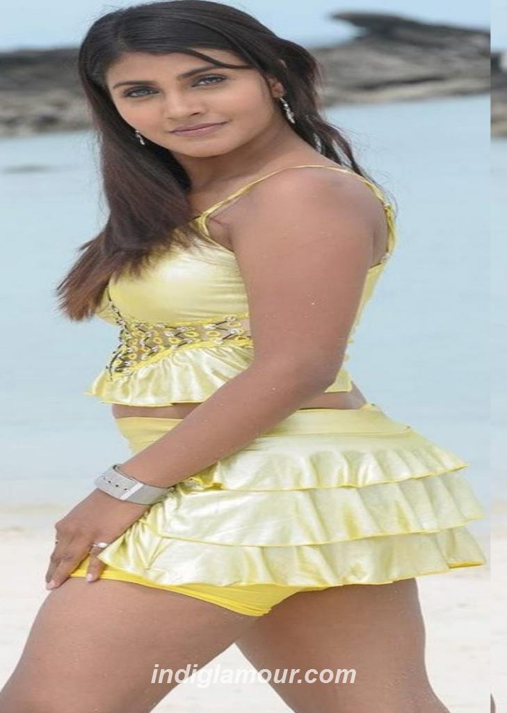 Kausha Rach Actress hd photo