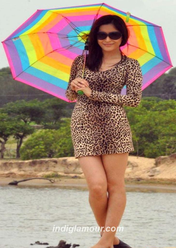 Niveditha Actress hd photo
