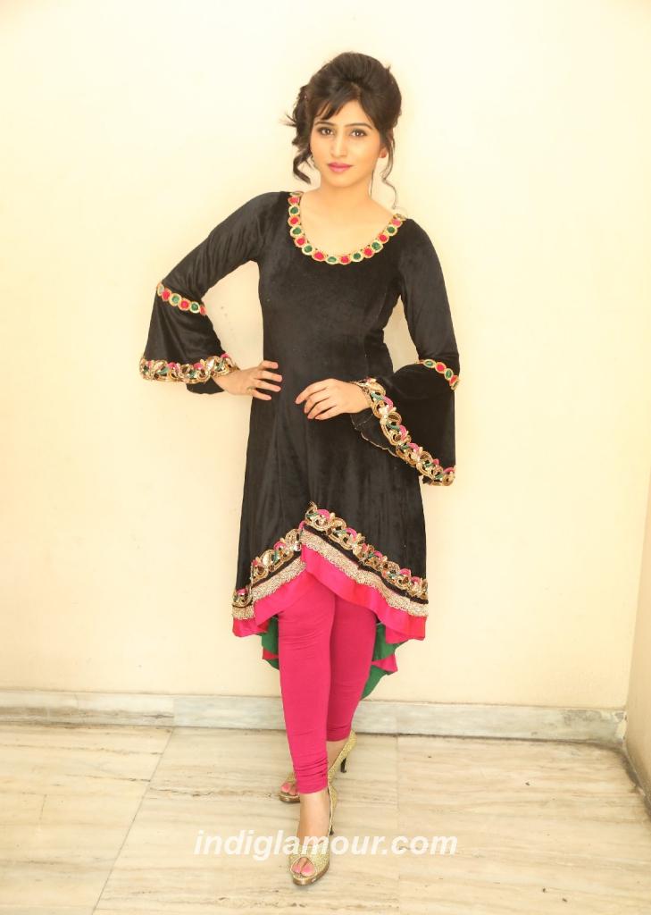Shamili Actress hd photo
