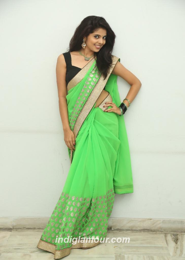 Srivya Actress hd photo