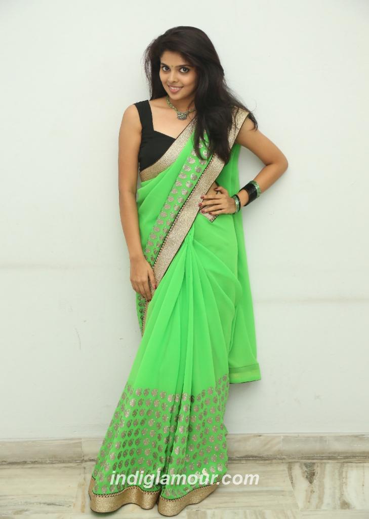 Srivya Actress hd photo