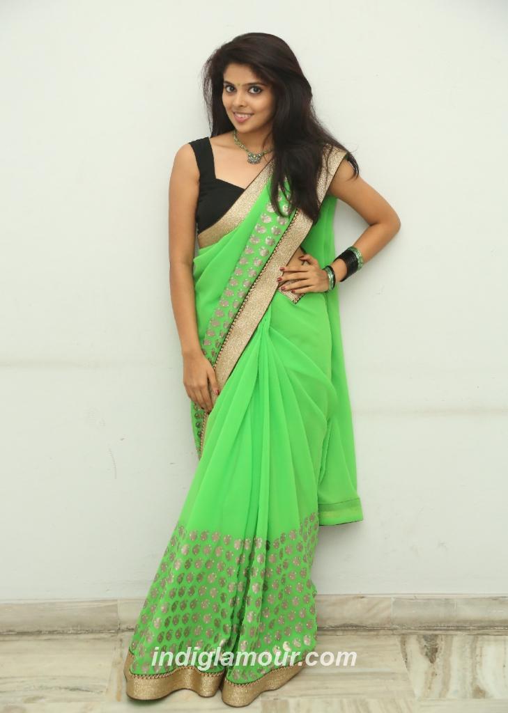 Srivya Actress hd photo