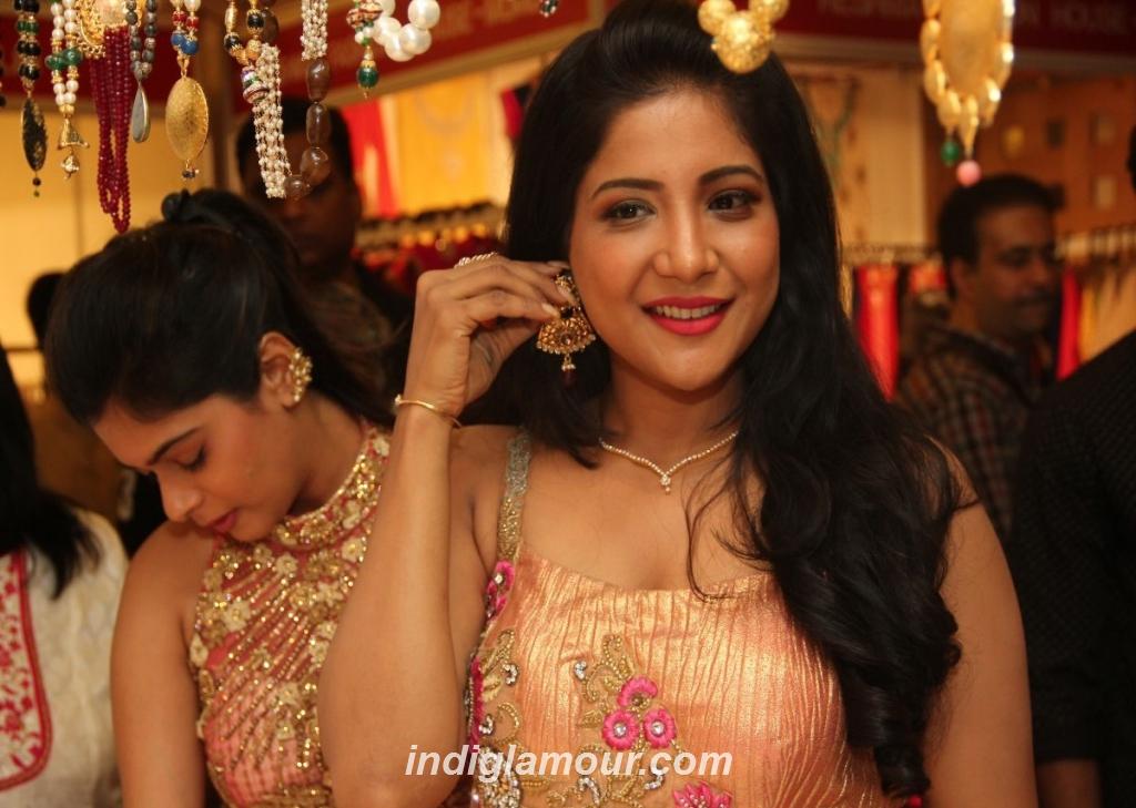 Sakshi Agarwal Actress hd photo
