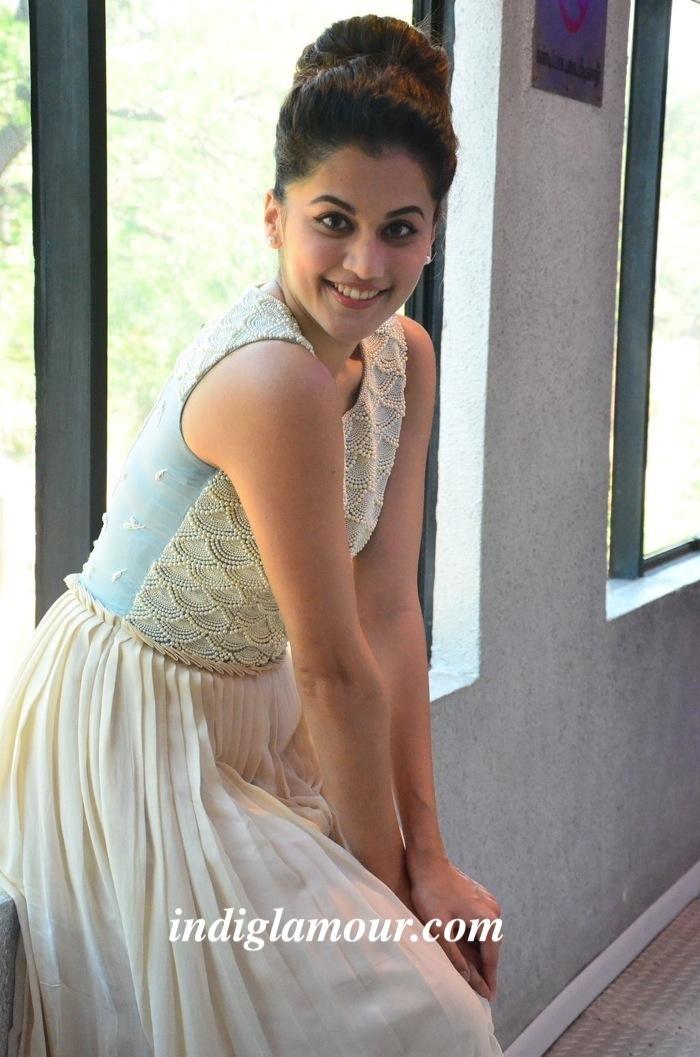 Taapsee Pannu Actress hd photo