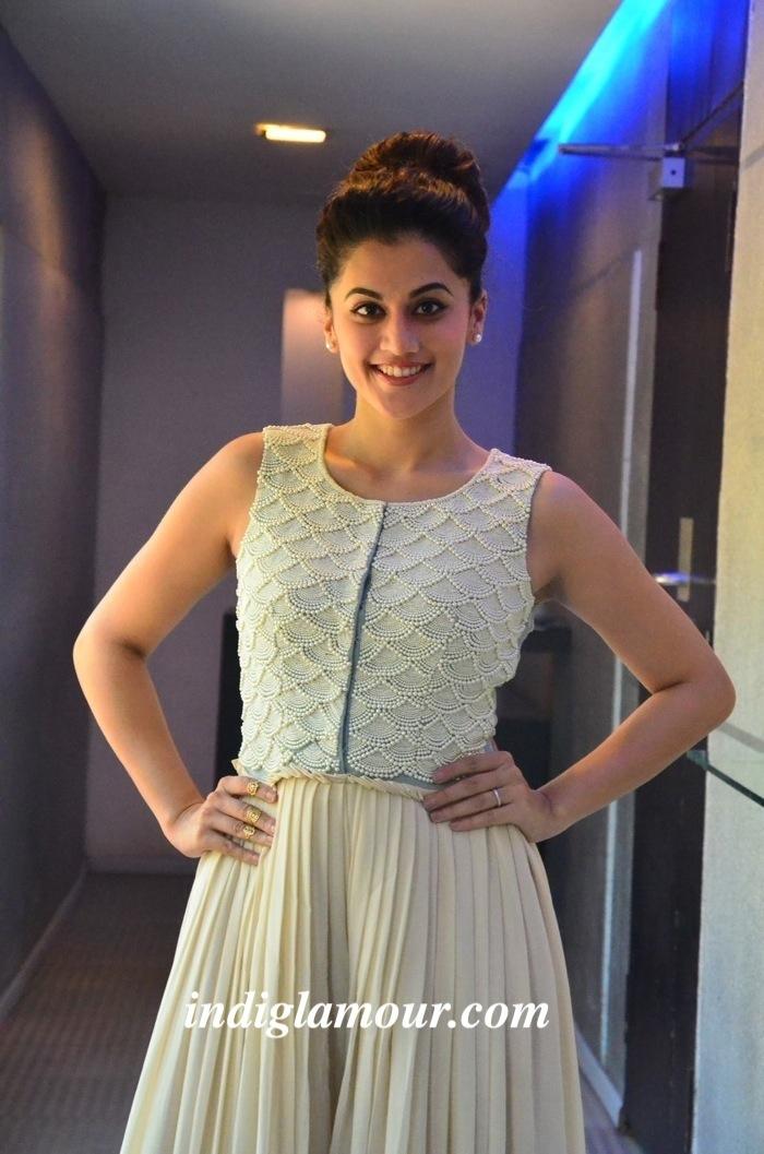 Taapsee Pannu Actress hd photo