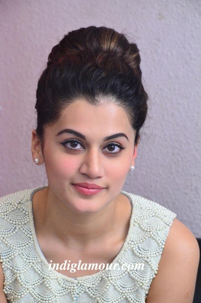 Taapsee Pannu Actress hd photo
