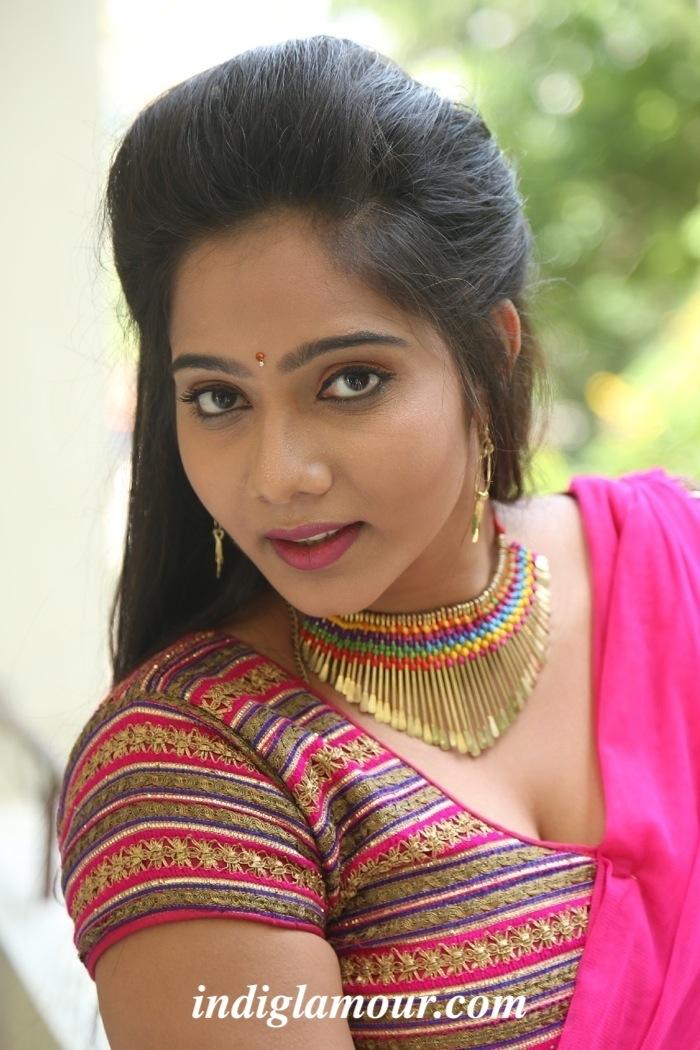 Mithra Actress hd photo