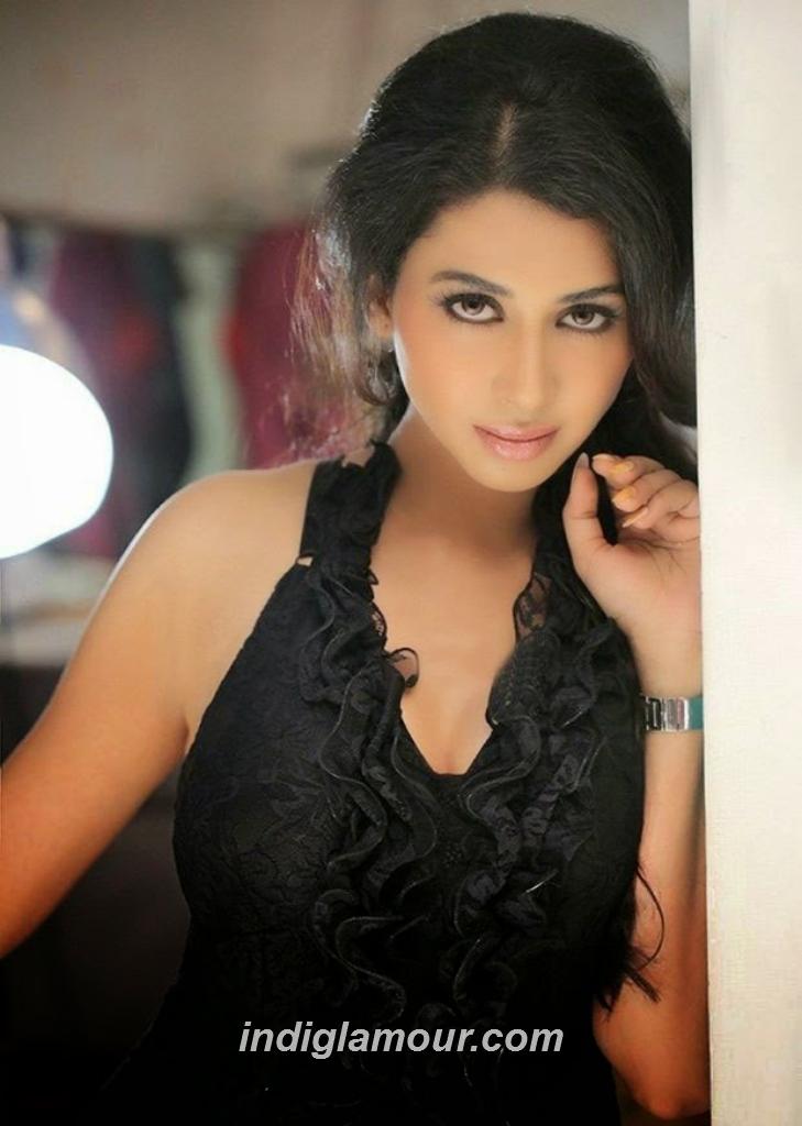 Gayathri Iyer Actress hd photo