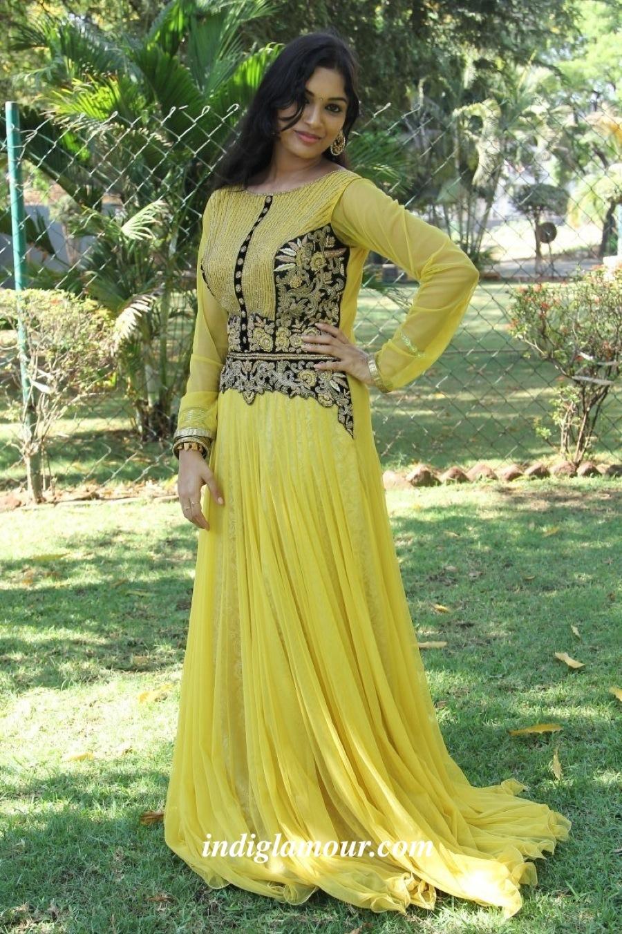 Sri Priyanka Actress hd photo