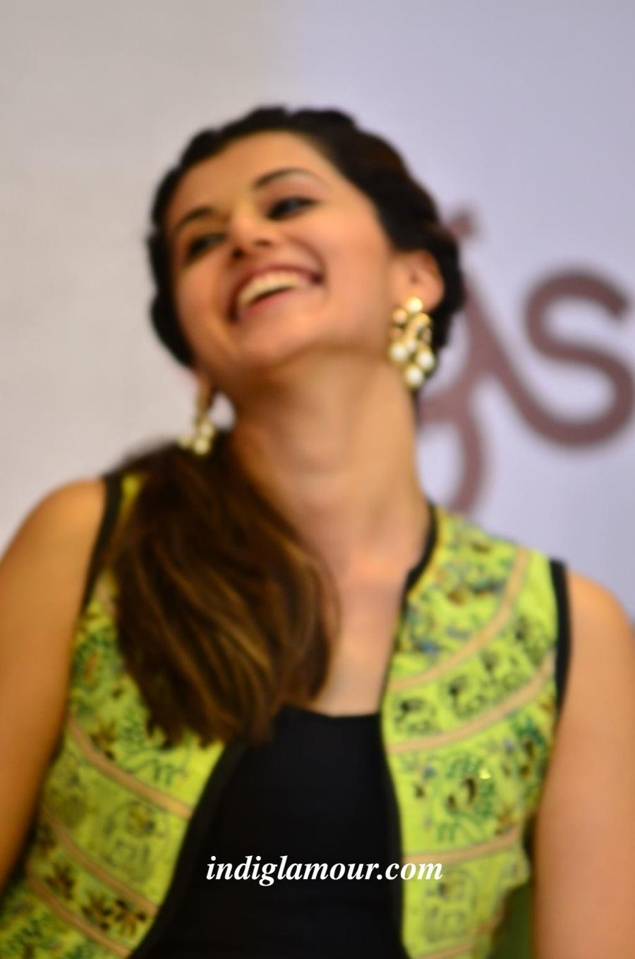 Taapsee Pannu Actress hd photo