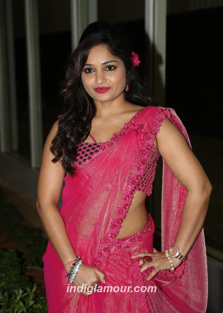 Madhavi Latha Actress hd photo