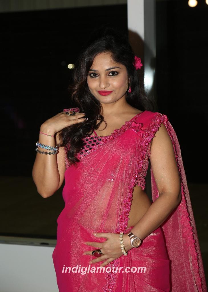 Madhavi Latha Actress hd photo
