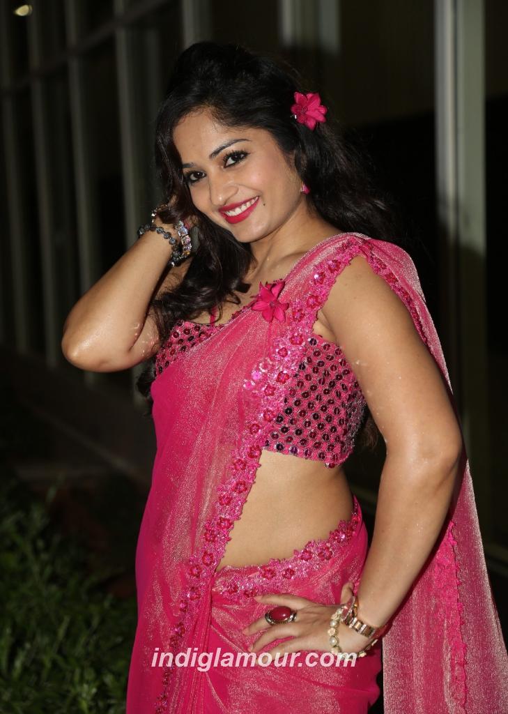Madhavi Latha Actress hd photo