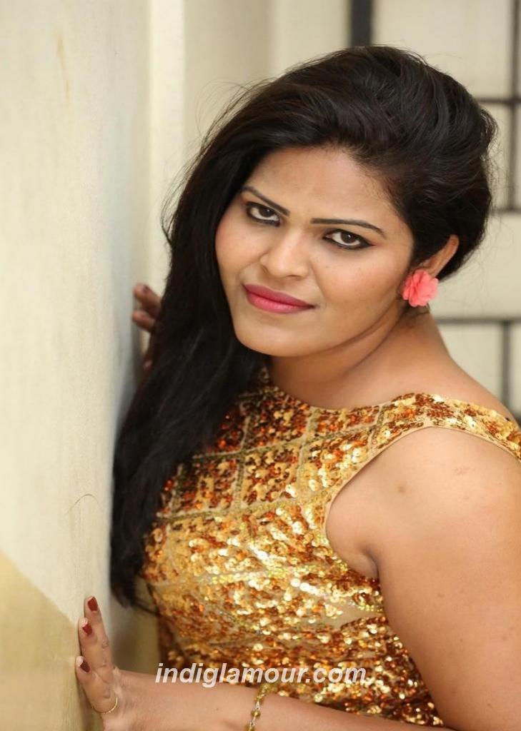 Sithara Ready Actress hd photo