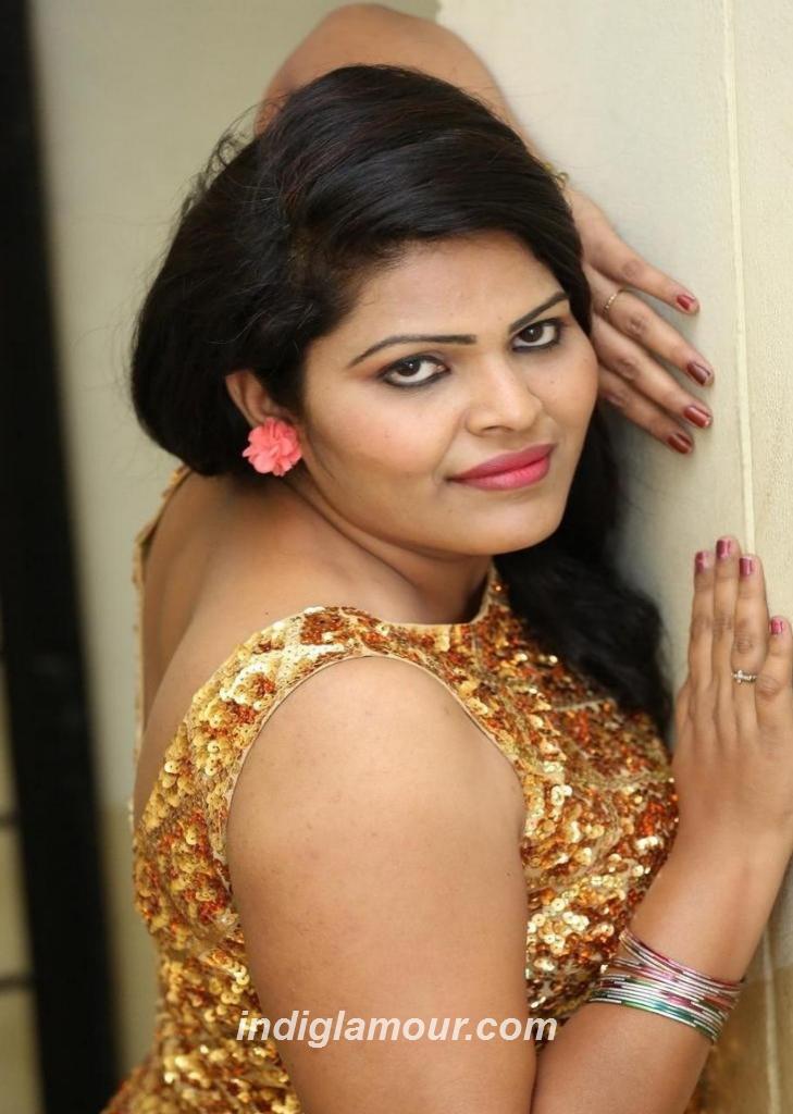 Sithara Ready Actress hd photo