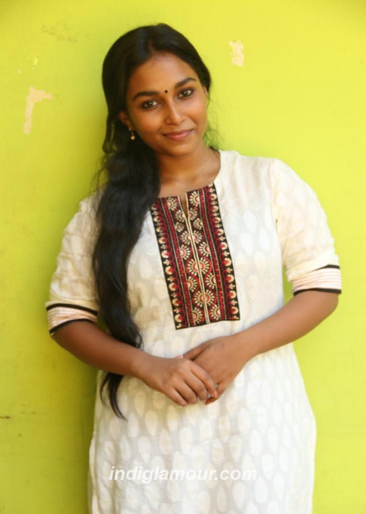 Swathi Shanmugam Actress hd photo