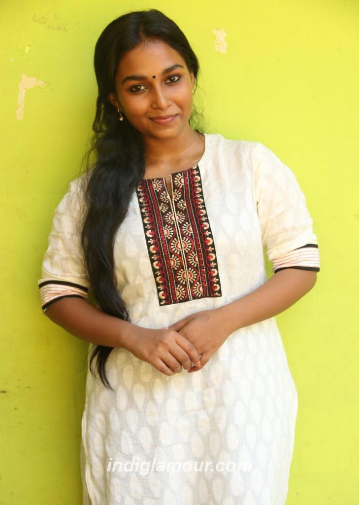 Swathi Shanmugam Actress hd photo