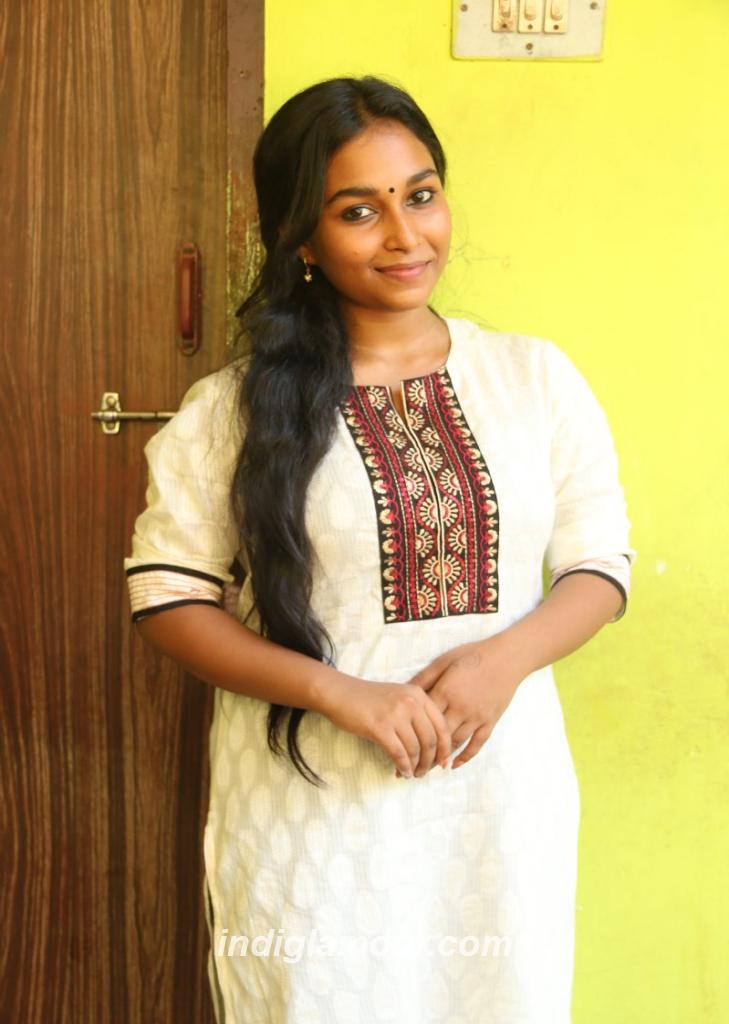 Swathi Shanmugam Actress hd photo