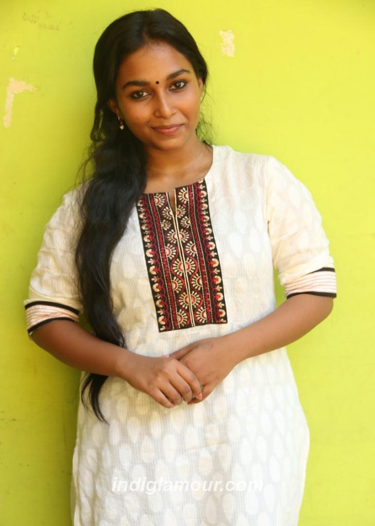 Swathi Shanmugam Actress hd photo