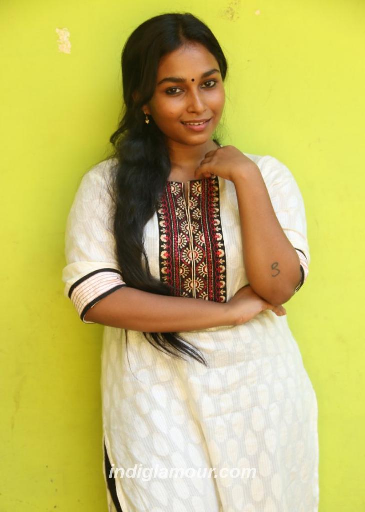 Swathi Shanmugam Actress hd photo