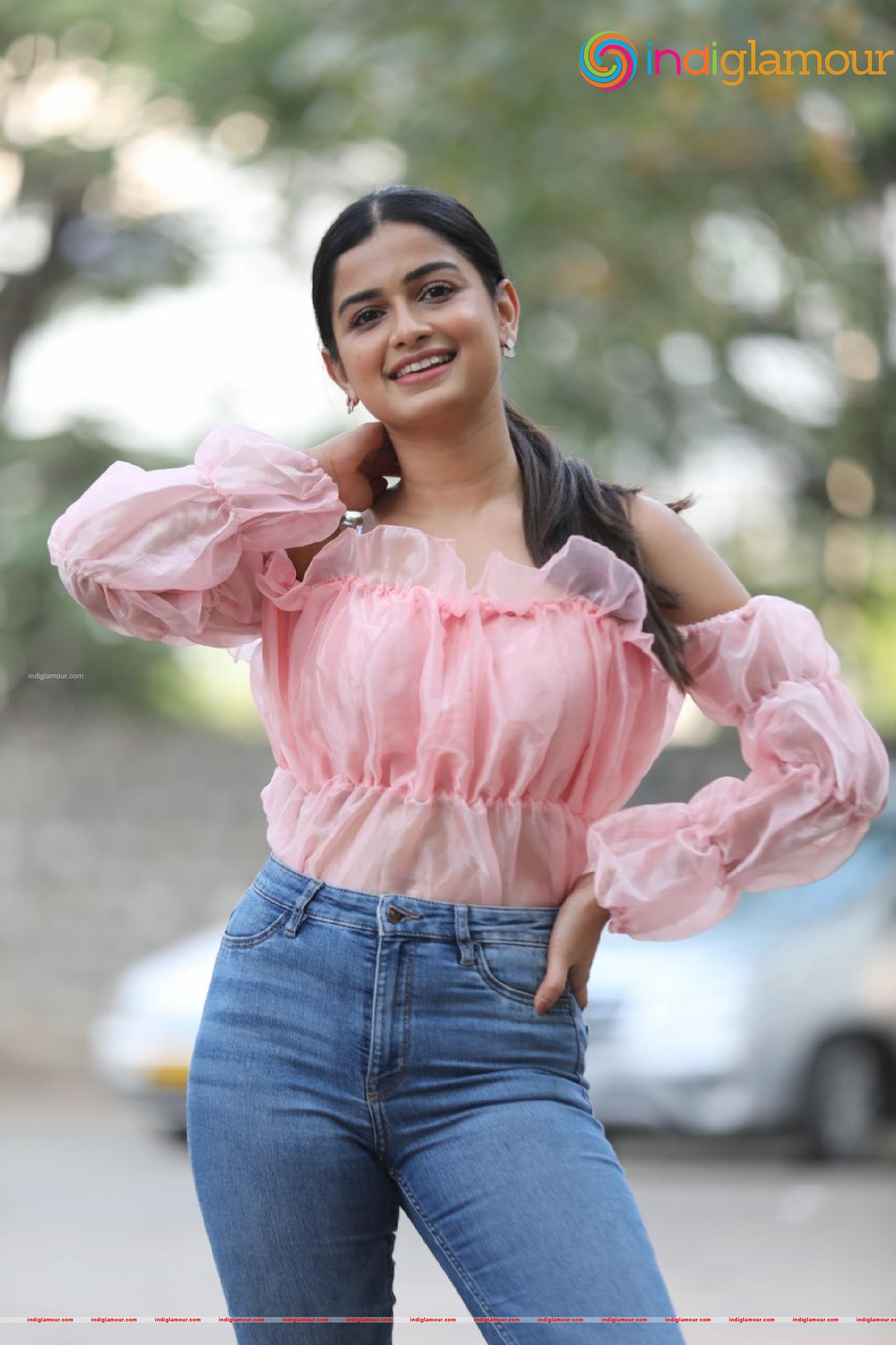 Hemal Ingle Actress hd photo