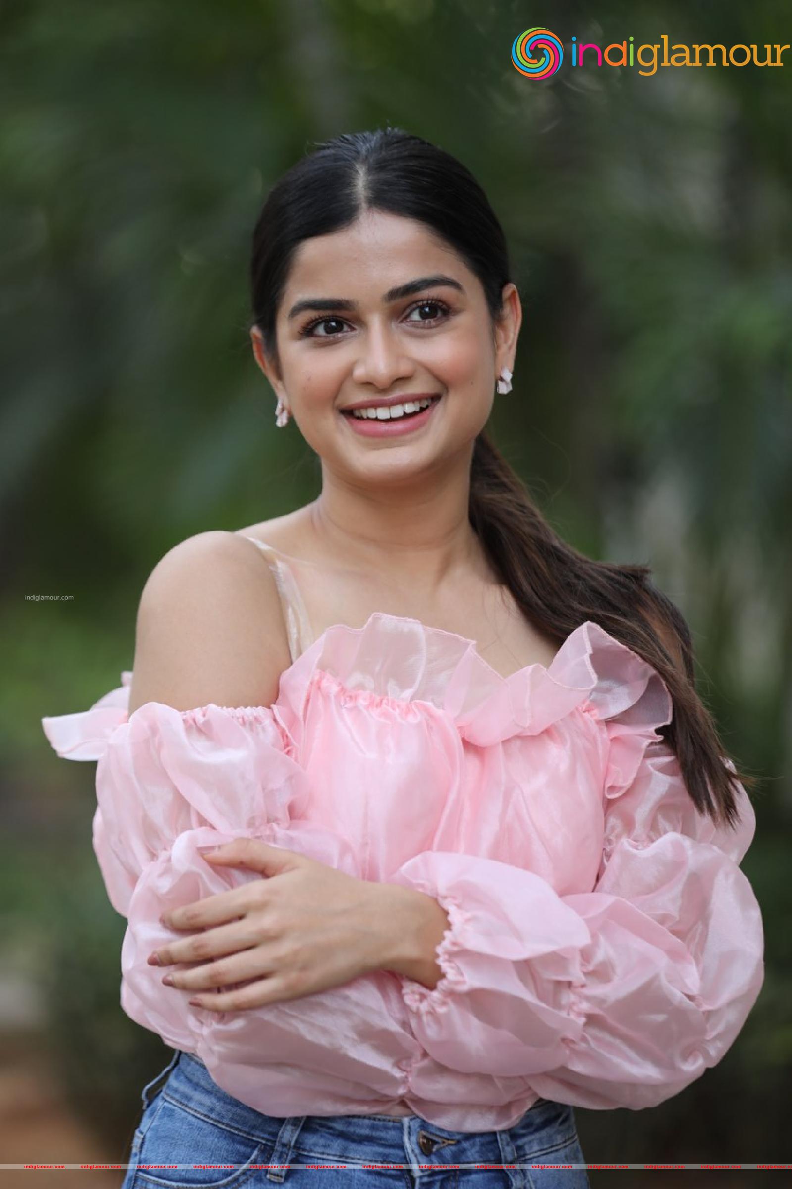 Hemal Ingle Actress hd photo