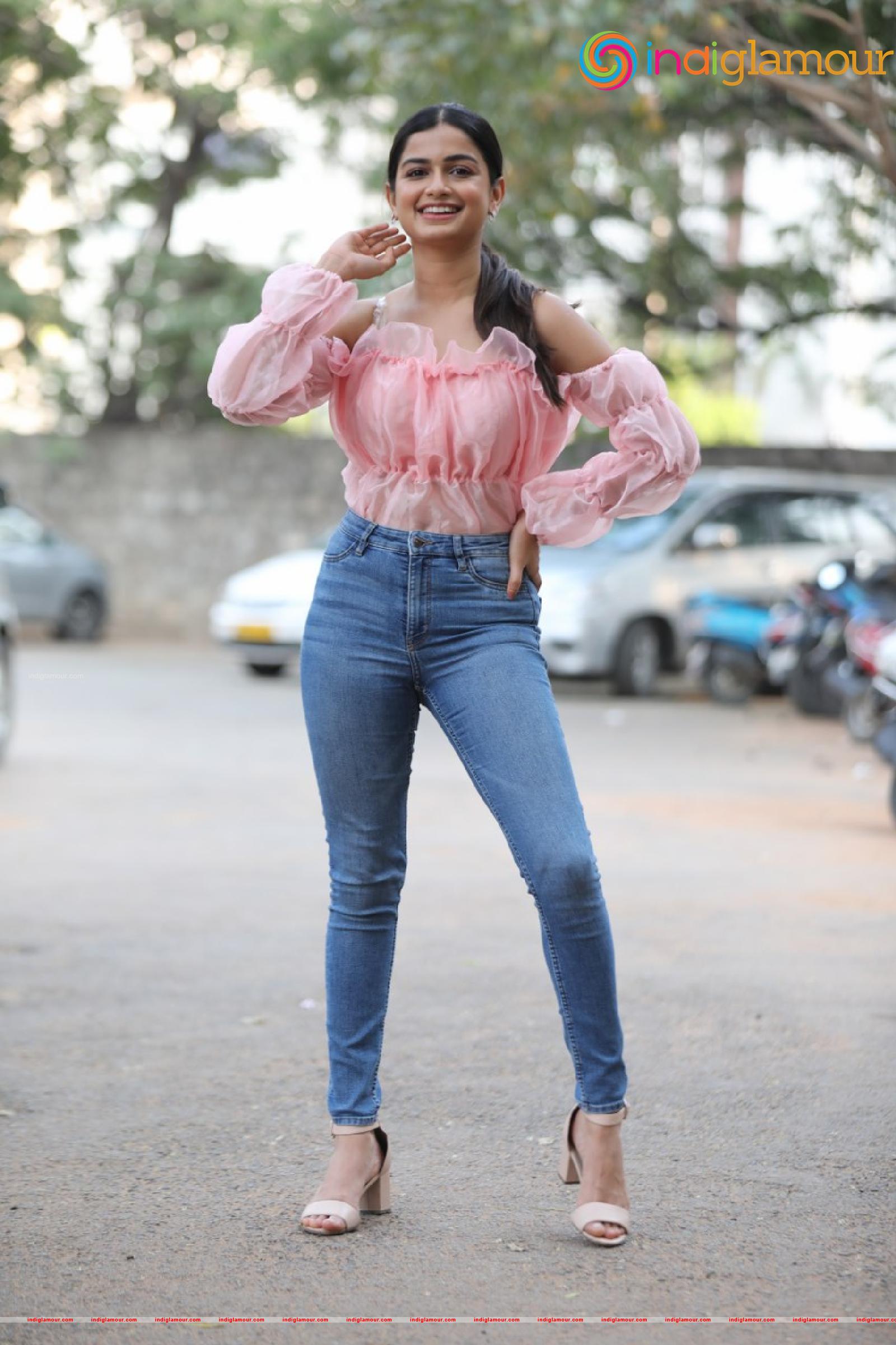Hemal Ingle Actress hd photo